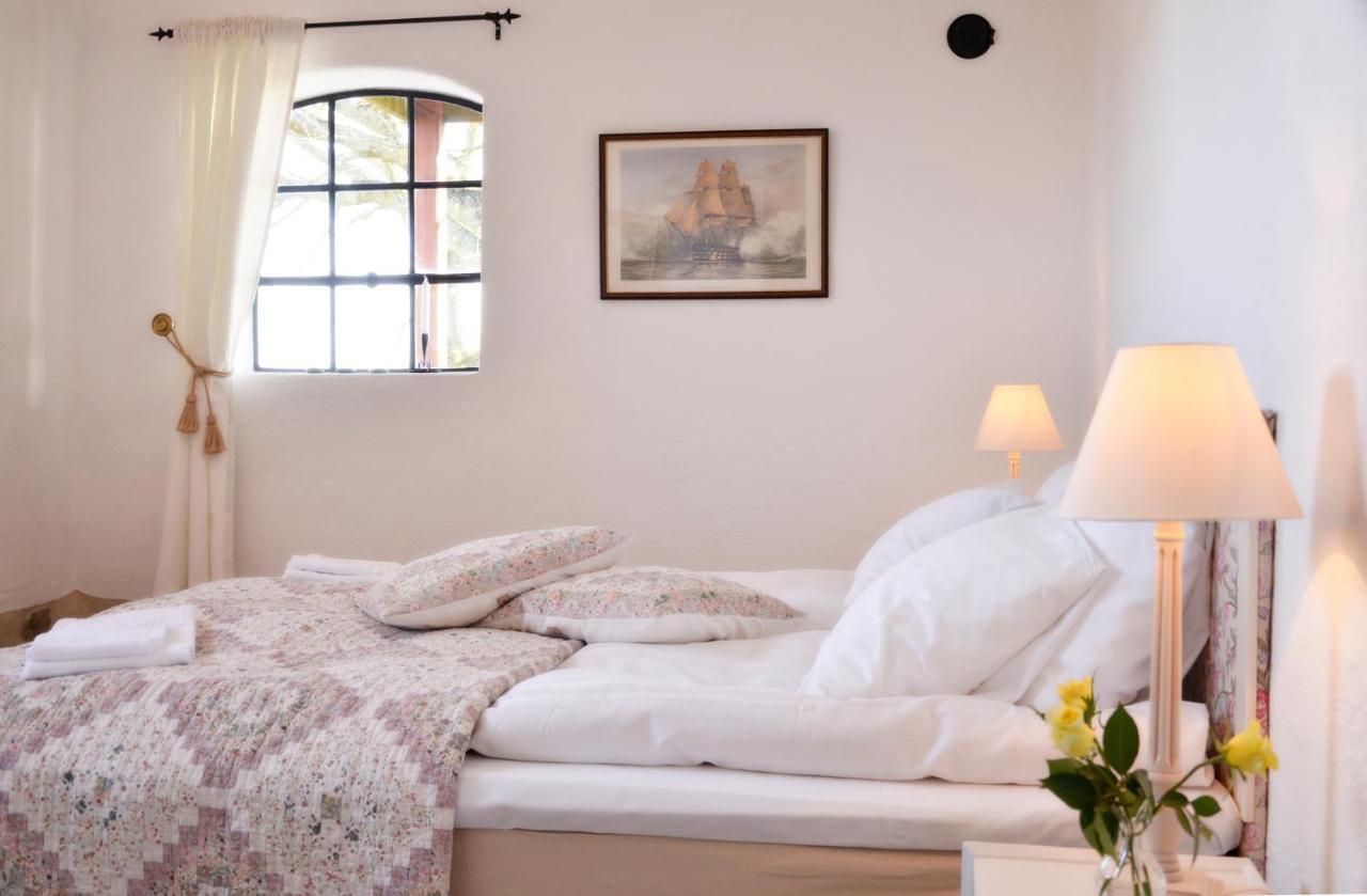 Torsborgs Gard Bed and Breakfast Simrishamn Εξωτερικό φωτογραφία